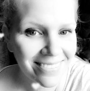 Meet your Posher, Carrie